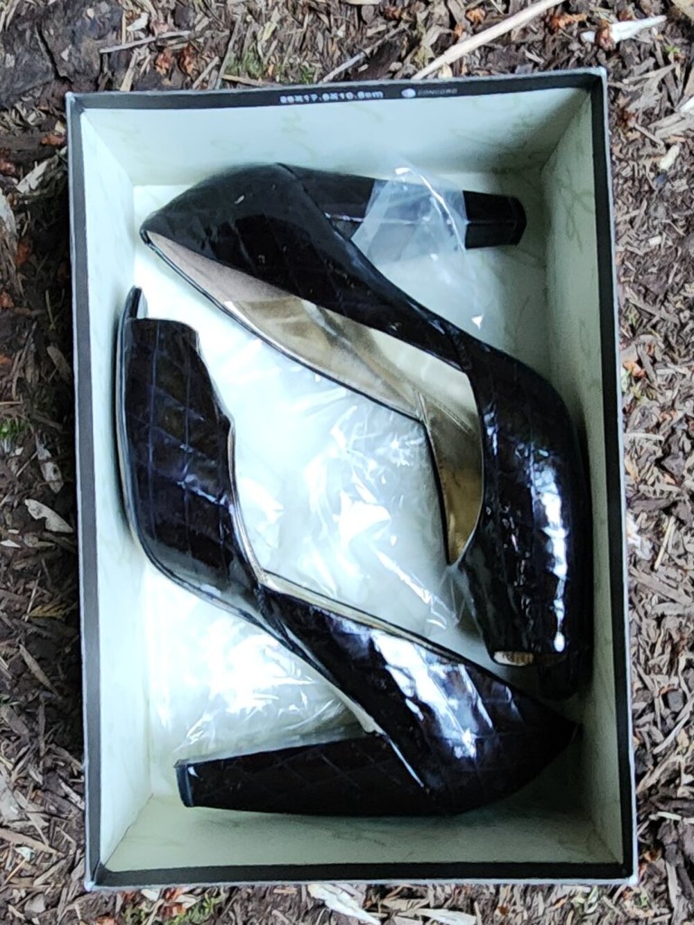 GUC Enzo Angolini size 7.5 Gemma black patent leather open toe heels